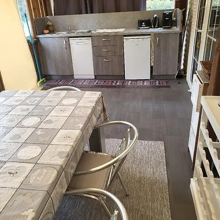 Mobilhome Luxe Chez Cathy Сен-Тропе